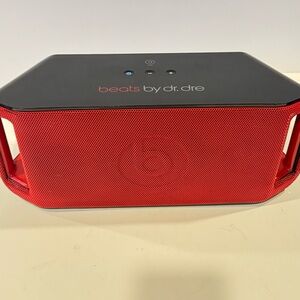 Custom Beats by Dr. Dre - Beatbox Portable Bluetooth Speaker - Black & Red